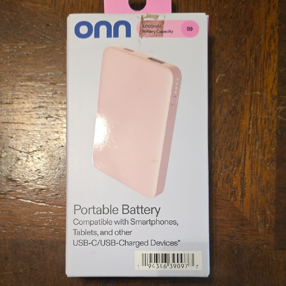 ONN Light Pink Portable Battery Charger